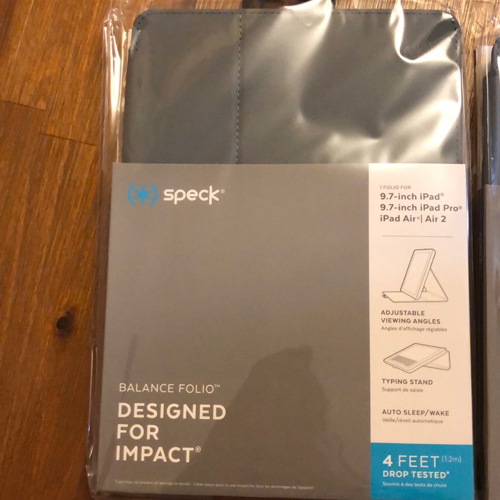 BRAND NEW SPECK balance folio ipad 9.7 inch case